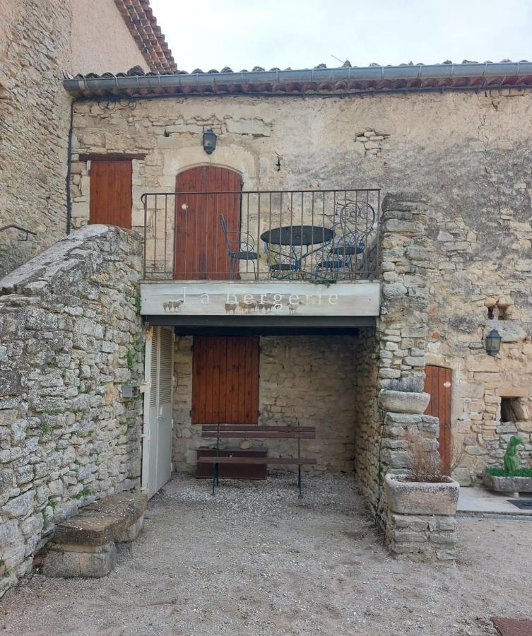 Logement D'Exception Pres Du Colorado Provencal Dans Une Residence Au Calme Avec Piscine Offrant Une Vue Imprenable Sur Le Luberon Depuis Sa Terrasse Viens Exteriör bild